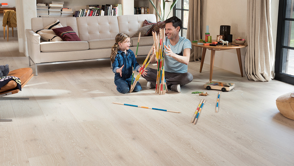 三層實(shí)木復(fù)合地板得高品牌匠心鑄就獨(dú)特? 1 三層實(shí)木復(fù)合地板得高品牌匠心鑄就獨(dú)特? 1