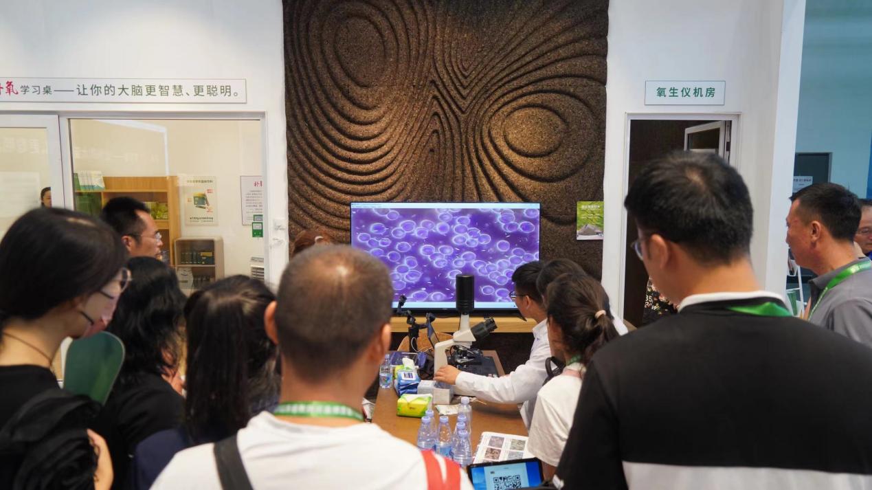 得高補氧學習桌亮相山東教育裝備博覽會，富氧科技助力教育發展！ image3