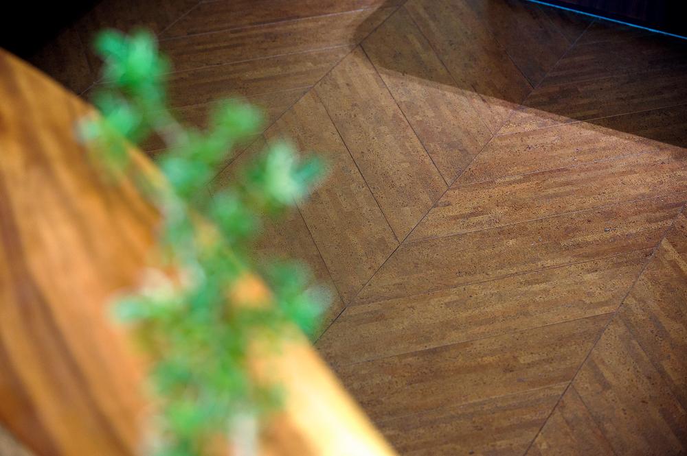 中式風新家的靈魂，居然是這塊軟木地板 圖片11